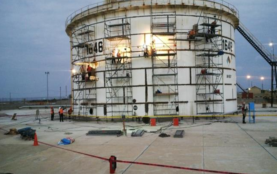 Mantenimiento de tanque – Petroperú